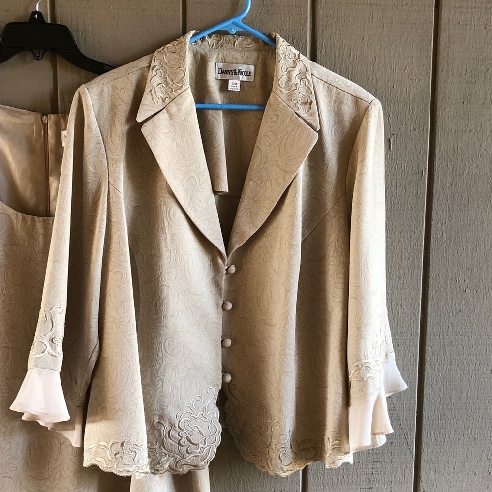 Danny & Nicole Gold-Beige Embroidered Maxi Dress with Jacket Two Pieces Suit - Picture 2 of 16